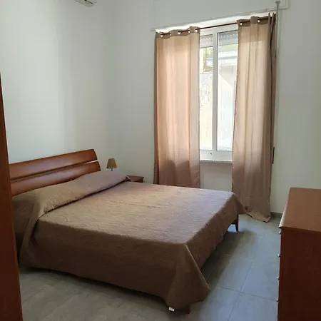 펜션 Dimora Fulvia Interno Con Giardino Privato *